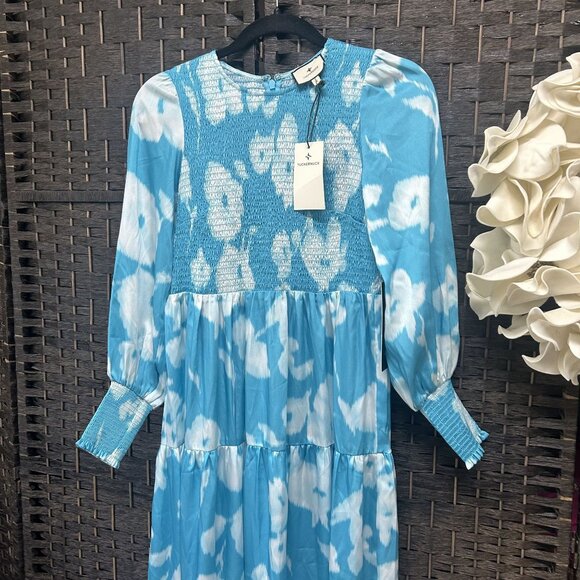Tuckernuck Light Blue and White Floral Smart Tiered Maxi Dress Size Small - Picture 7 of 9